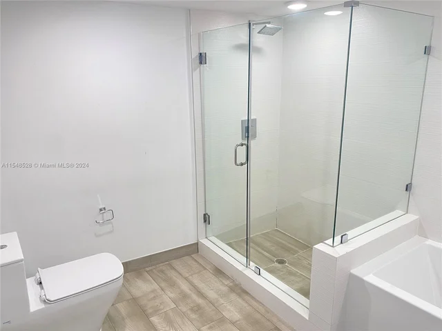 9261 E Bay Harbor Dr # 503, Bay Harbor Islands FL 33154