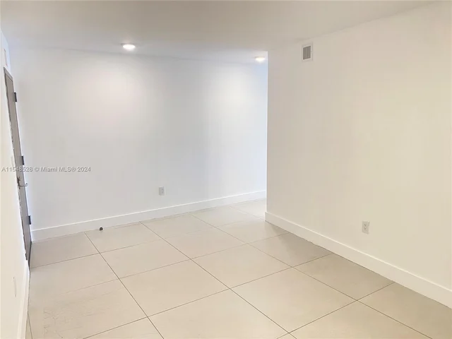 9261 E Bay Harbor Dr # 503, Bay Harbor Islands FL 33154