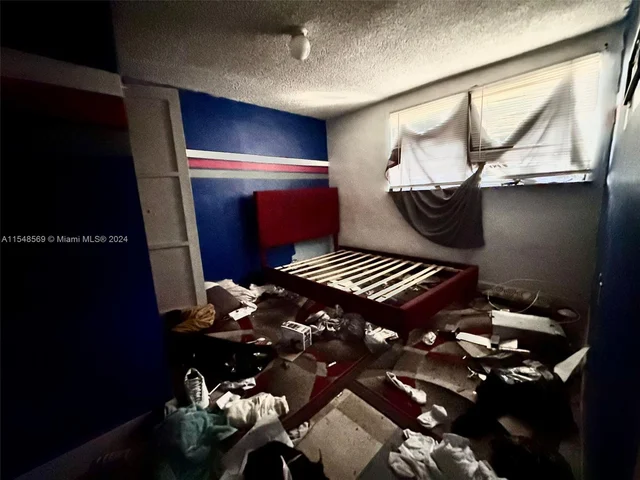 2210 NW 154th St, Miami Gardens FL 33054