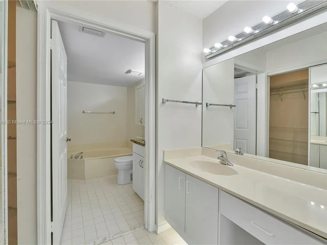 10217 NW 24th PLACE # 201, Sunrise FL 33322