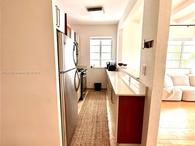 3915 N Meridian Ave # 206, Miami Beach FL 33140