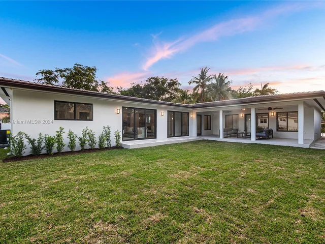 1519 Robbia Ave, Coral Gables FL 33146