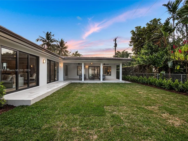 1519 Robbia Ave, Coral Gables FL 33146