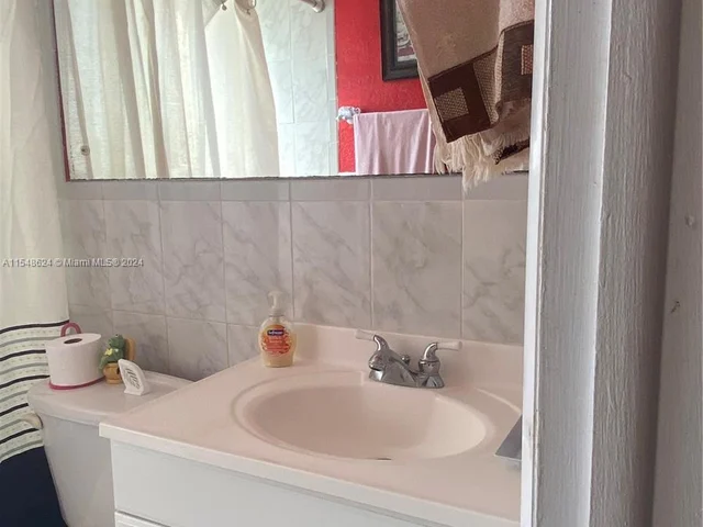 17225 SW 302nd St, Homestead FL 33030