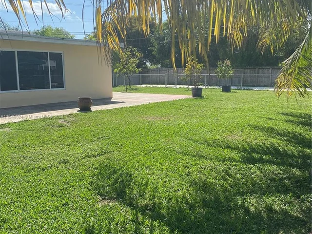 17225 SW 302nd St, Homestead FL 33030