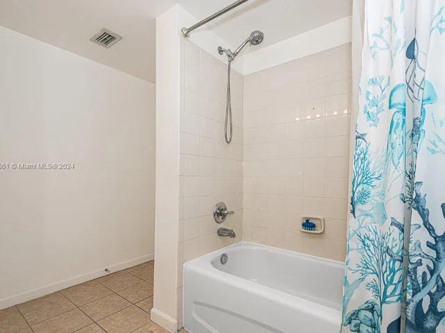 1900 Van Buren St # 408B, Hollywood FL 33020