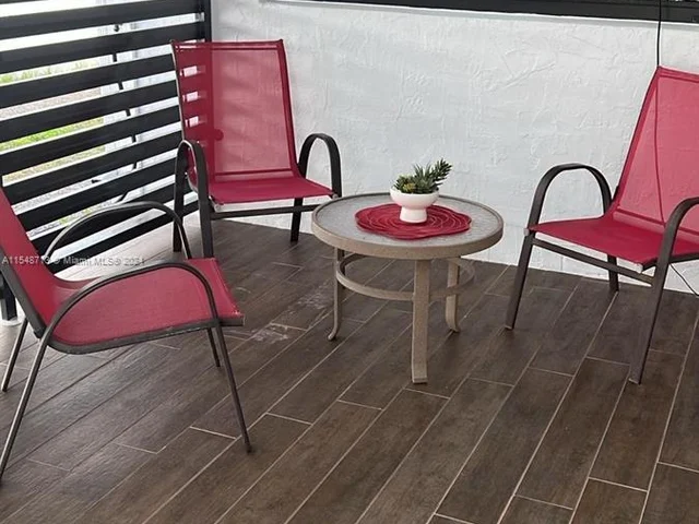 6465 SW 33rd St, Miami FL 33155