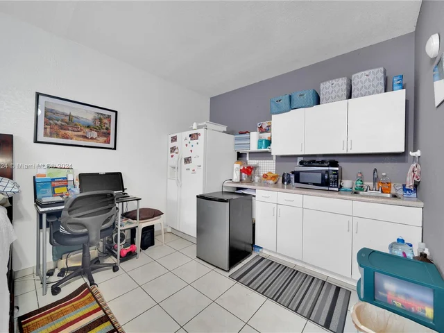 3415 SW 108th Ct, Miami FL 33165