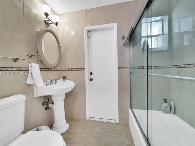 3415 SW 108th Ct, Miami FL 33165