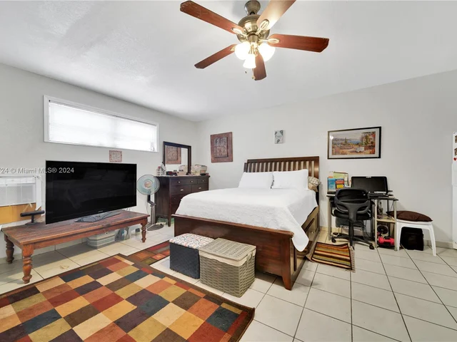 3415 SW 108th Ct, Miami FL 33165