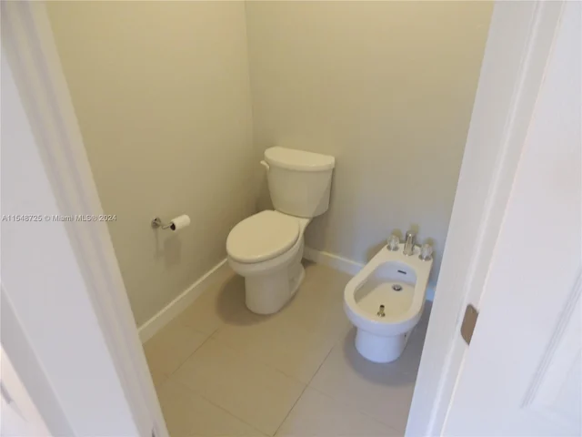 10813 NW 53rd Ln, Doral FL 33178