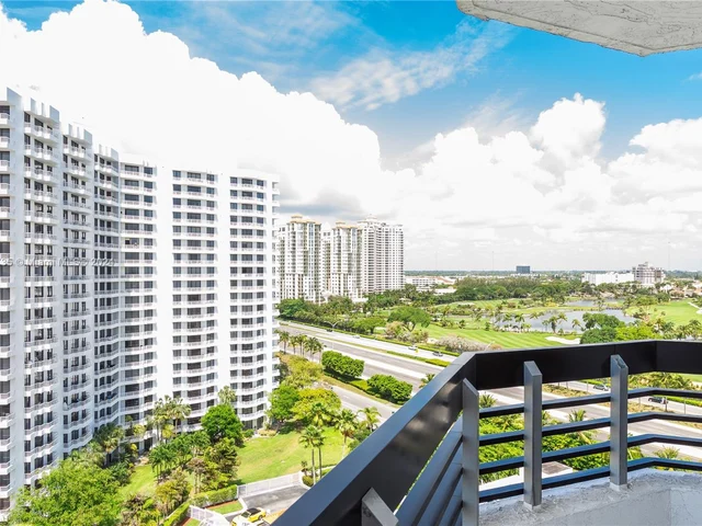 3400 NE 192nd St # 1404, Aventura FL 33180