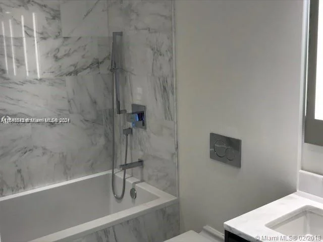 1451 Brickell Ave # 902, Miami FL 33131