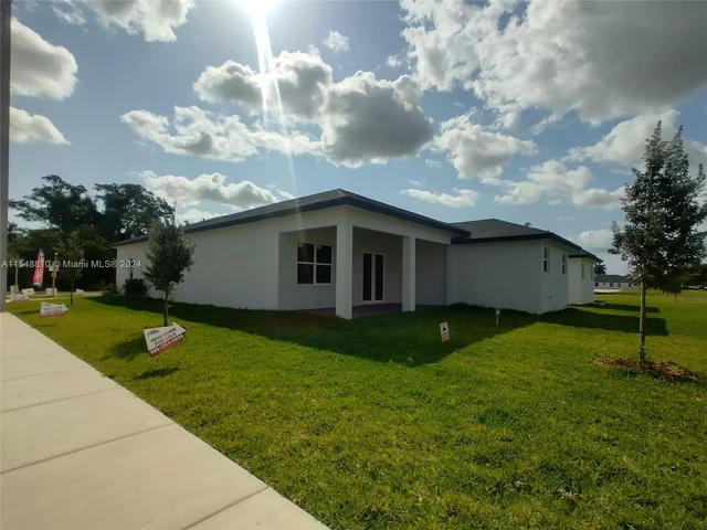 22590 SW 124 CT, Miami FL 33170