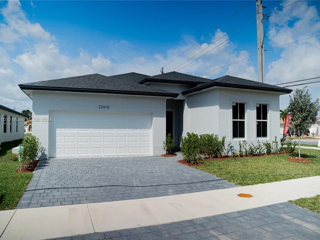22590 SW 124 CT, Miami FL 33170