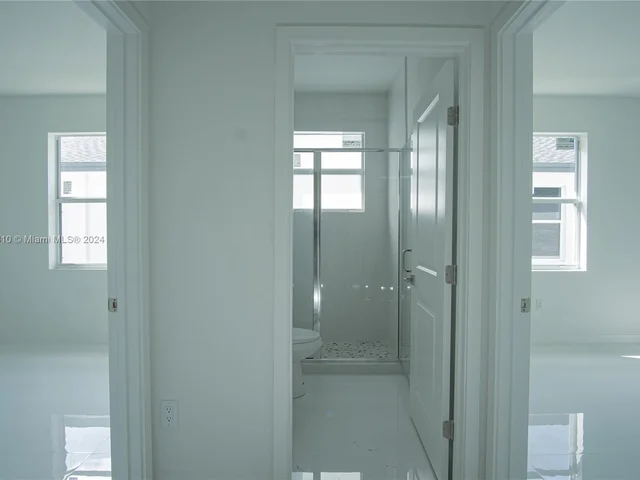 22590 SW 124 CT, Miami FL 33170