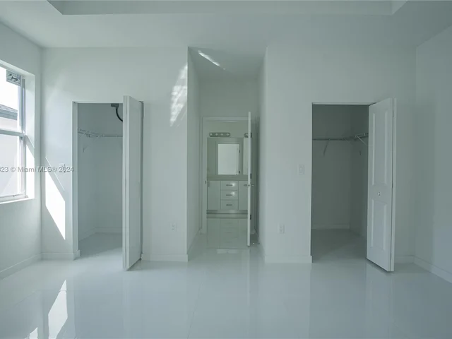 12490 SW 224 st, Miami FL 33170