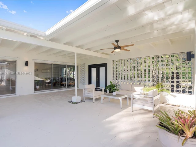 13455 SW 100th Ct, Miami FL 33176