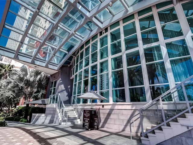 1155 Brickell Bay Dr # 2005, Miami FL 33131