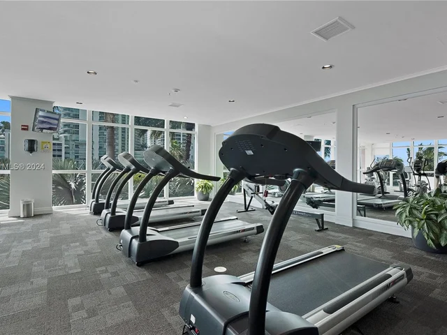 1155 Brickell Bay Dr # 2005, Miami FL 33131