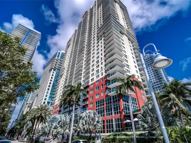 1155 Brickell Bay Dr # 2005, Miami FL 33131