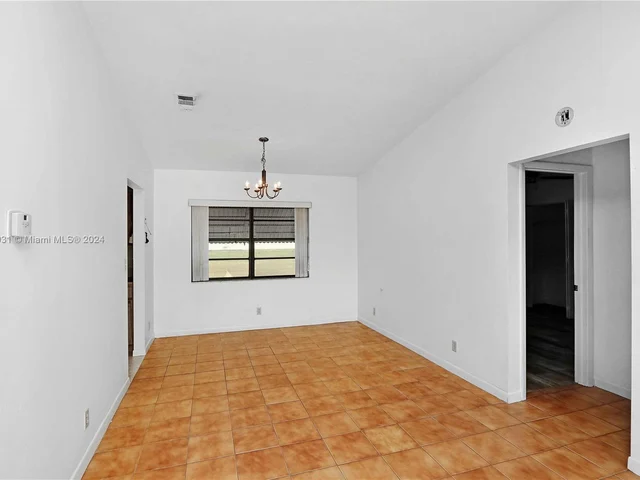 1011 SW 127th Ter, Davie FL 33325