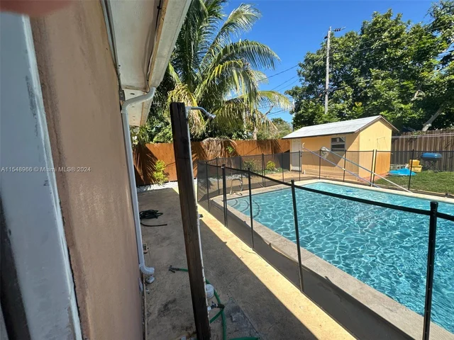 19431 NE 1st Ct, Miami FL 33179