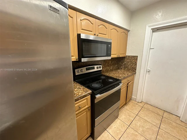 19431 NE 1st Ct, Miami FL 33179