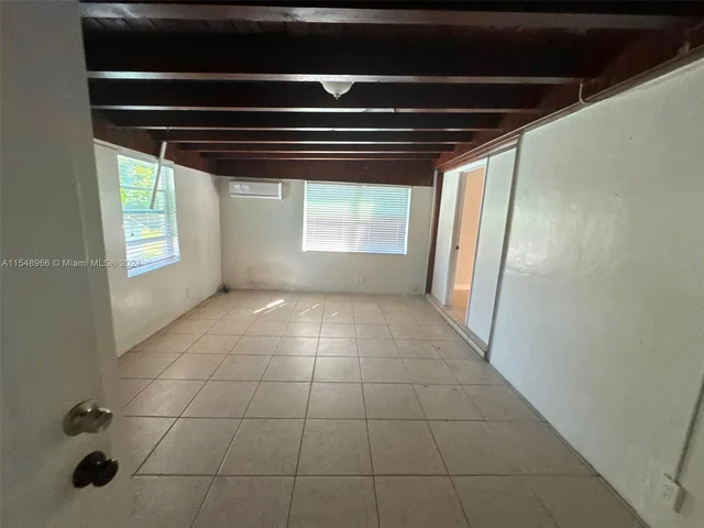 19431 NE 1st Ct, Miami FL 33179