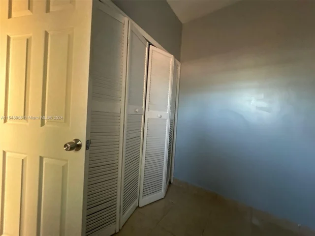 19431 NE 1st Ct, Miami FL 33179