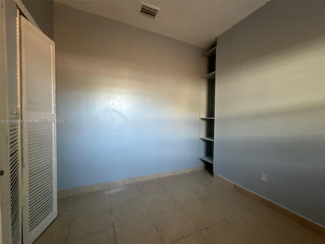 19431 NE 1st Ct, Miami FL 33179