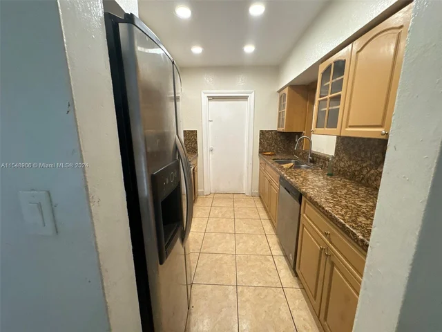 19431 NE 1st Ct, Miami FL 33179