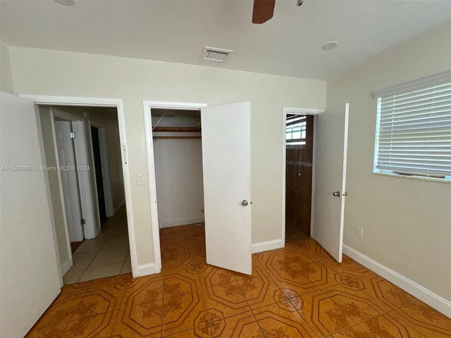 19431 NE 1st Ct, Miami FL 33179