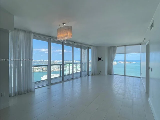 495 Brickell Ave # 5102, Miami FL 33131