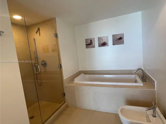 495 Brickell Ave # 5102, Miami FL 33131