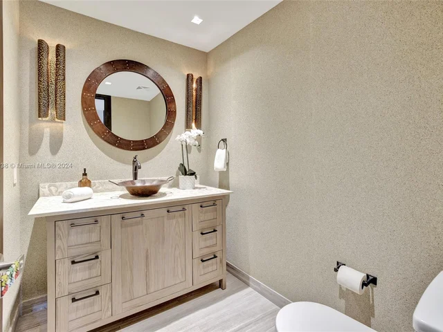 360 Ocean Dr # 601S, Key Biscayne FL 33149