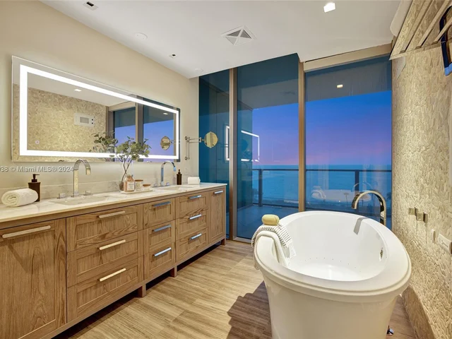 360 Ocean Dr # 601S, Key Biscayne FL 33149