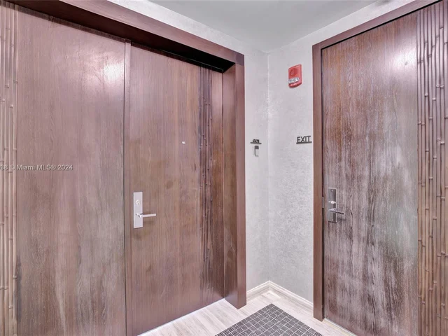 360 Ocean Dr # 601S, Key Biscayne FL 33149