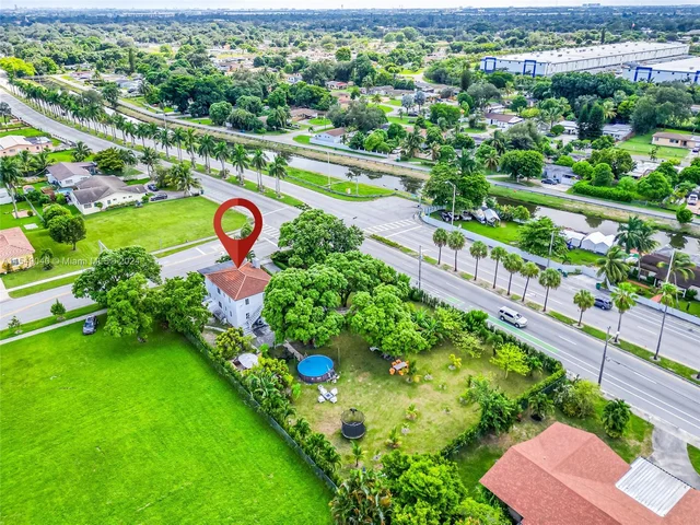 2175 NW 111th St, Miami FL 33167