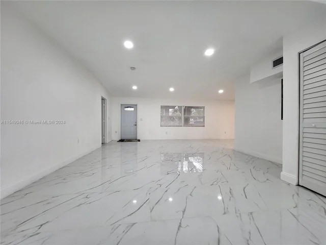 9900 SW 45th St, Miami FL 33165