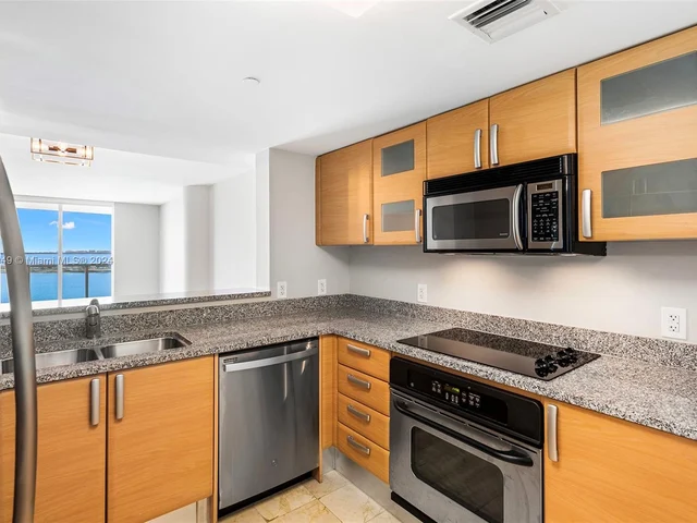 2101 Brickell Ave # 906, Miami FL 33129