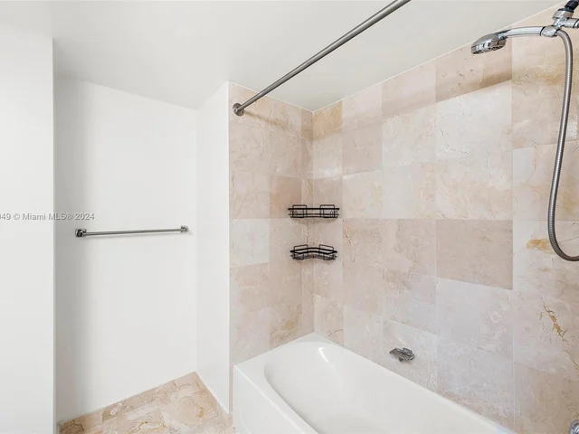 2101 Brickell Ave # 906, Miami FL 33129