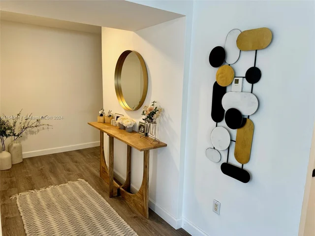 2780 NE 183rd St # 302, Aventura FL 33160