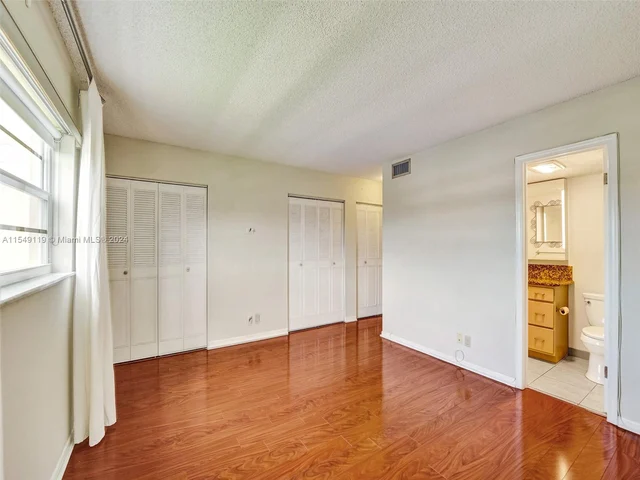 1024 SE 3rd Ave # 305, Dania Beach FL 33004