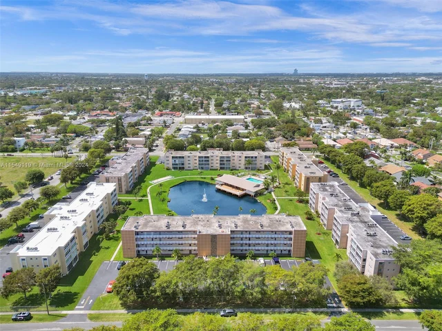 1024 SE 3rd Ave # 305, Dania Beach FL 33004