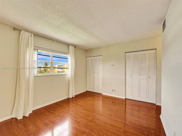 1024 SE 3rd Ave # 305, Dania Beach FL 33004