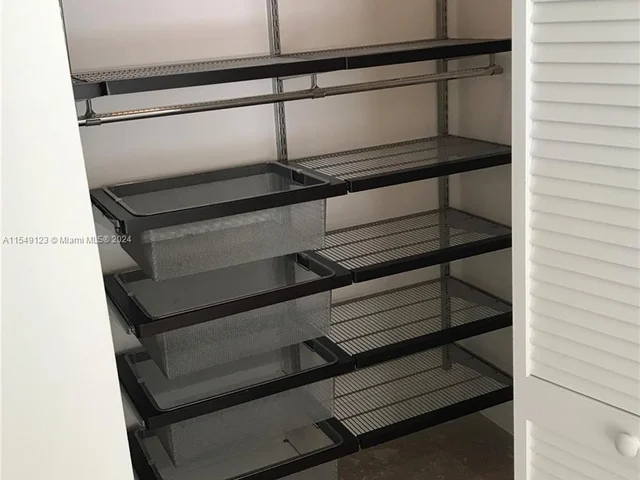 7275 SW 90th St # C313, Miami FL 33156