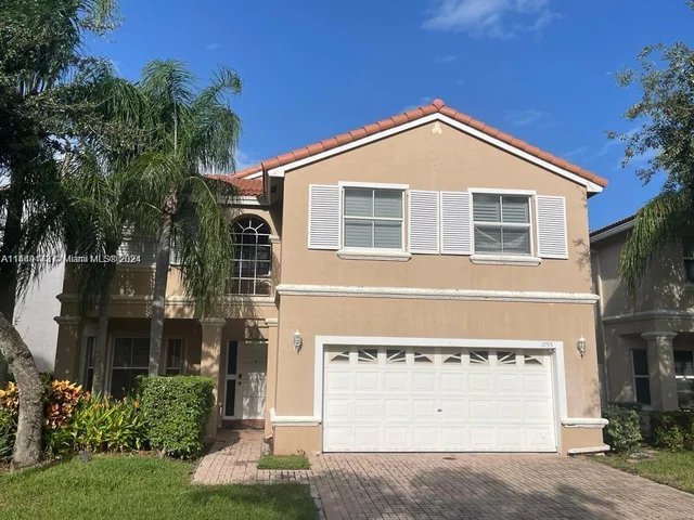 1095 Weeping Willow Way, Hollywood FL 33019