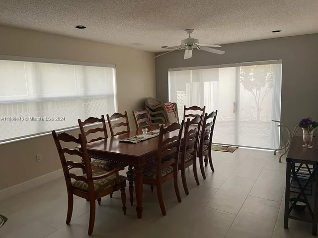 1095 Weeping Willow Way, Hollywood FL 33019