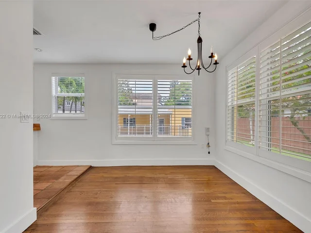 1667 SW 11th St, Miami FL 33135